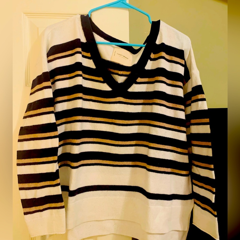 Lucky Brand v-neck sweater, sz L, worn three times.